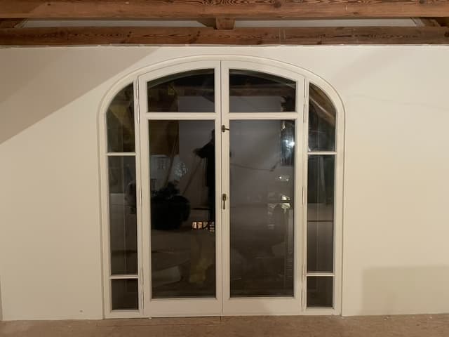 18. Ukázka rekonstrukce historické vily v Pyšelách okrese Benešov ve Středočeském kraji.