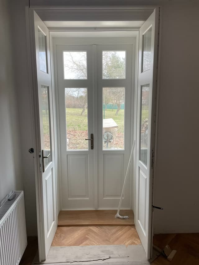 4. Ukázka rekonstrukce historické vily v Pyšelách okrese Benešov ve Středočeském kraji.